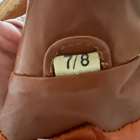 Brown leather jacket - Picture 4 of 5